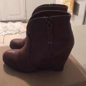 Brand new only worn twice!